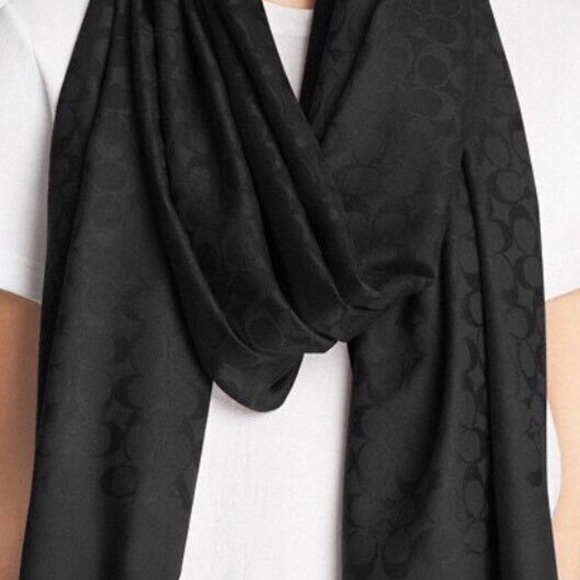 New Coach Signature C Long Neck Wrap Scarf Black F86011 $150 - Picture 4 of 4